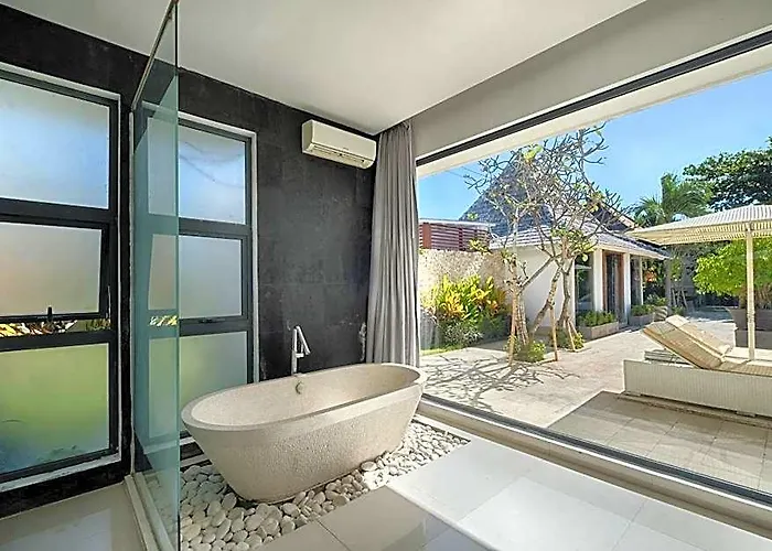 By Sanga Sanga Hospitality Villa *